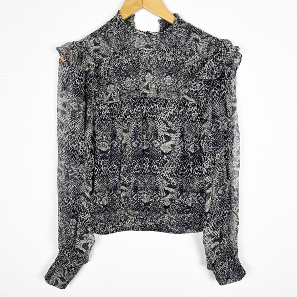 Free People Roma Chiffon Snake Combo
Ruffle Long Sleeve Blouse Size XS - Picture 6 of 10